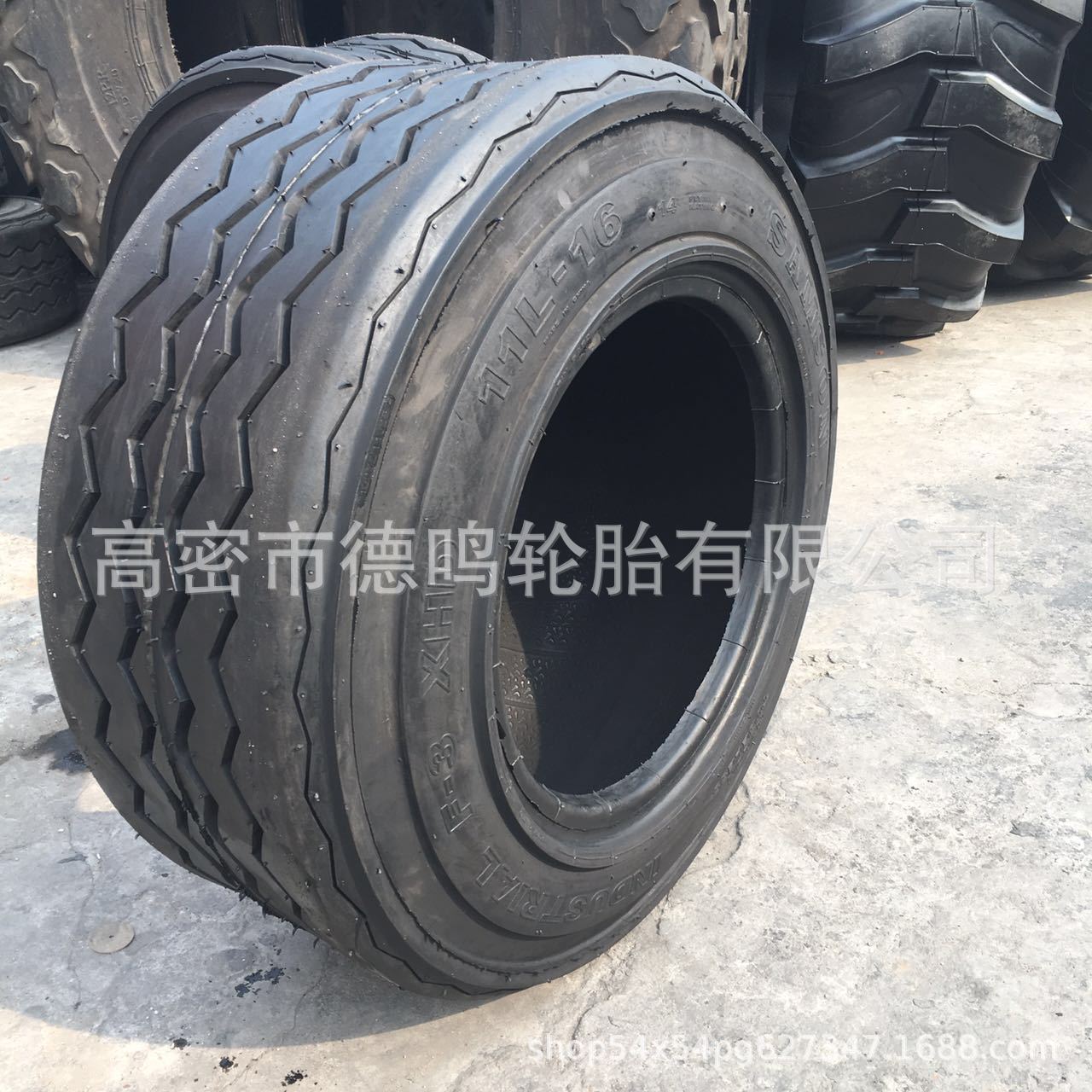 Suministro de maquinaria de construcción de neumáticos 11L-16 cosechadora neumático