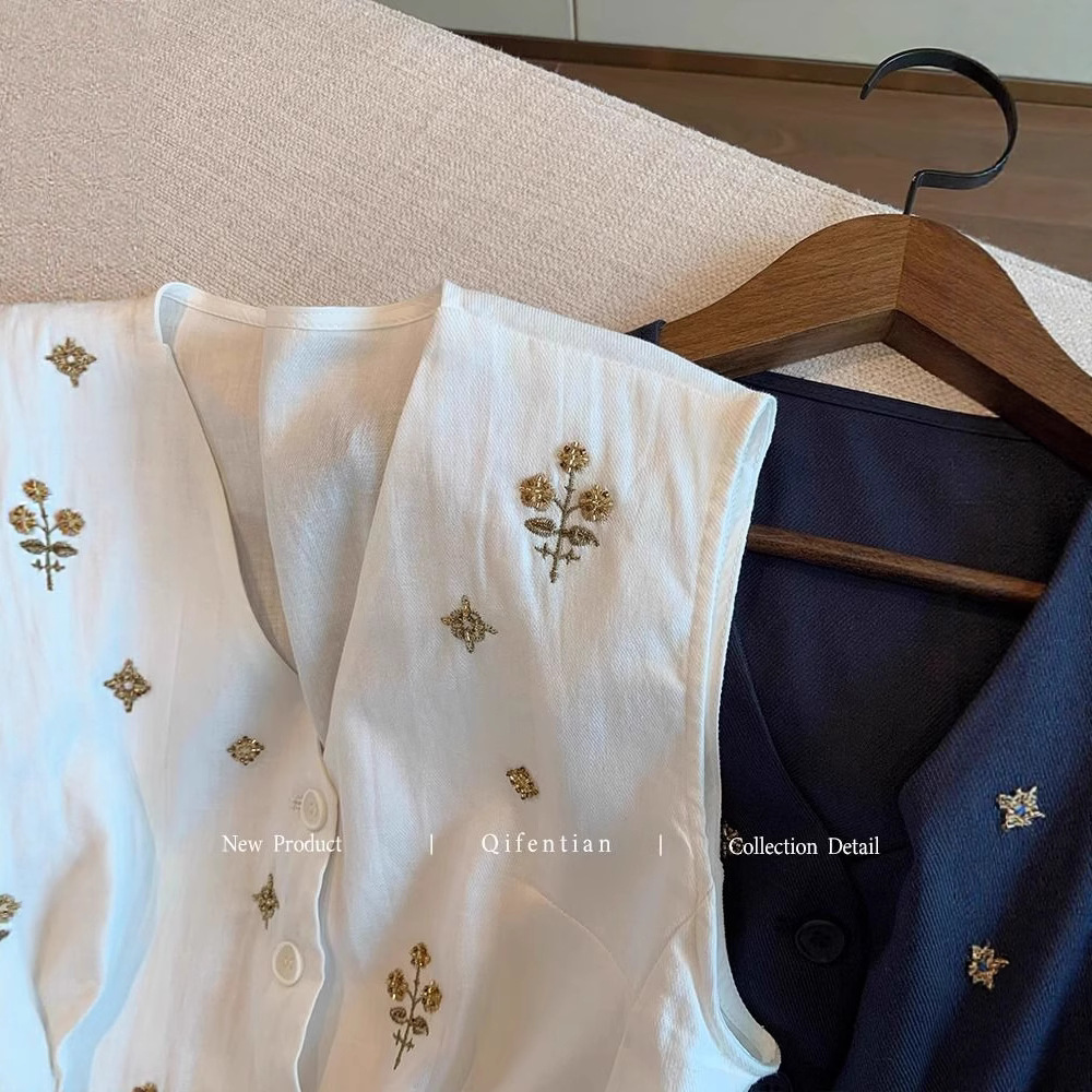 Top sin mangas bordado estilo Old Money para mujer, verano 2025, elegancia de alta gama, corte holgado, versátil, cuello en V, chaleco de moda._voghion.com