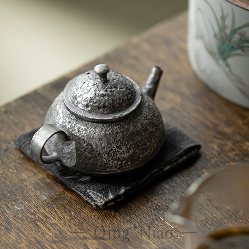 日式手捏茶壶创意手执壶泡茶不烫手功夫茶具单壶陶瓷泡茶器侘寂风