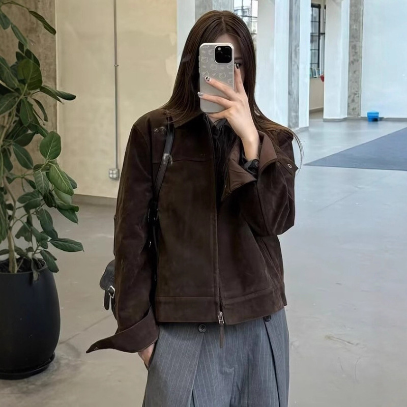 Dark Coffee Autumn and Winter American Retro Lapel Jacket Tops for Men and Women Loose Slimming Look Right Shoulder Suede Design Short Jacket
