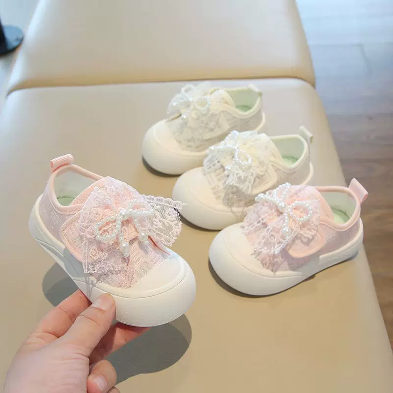 Children's cloth footwear, soft sole