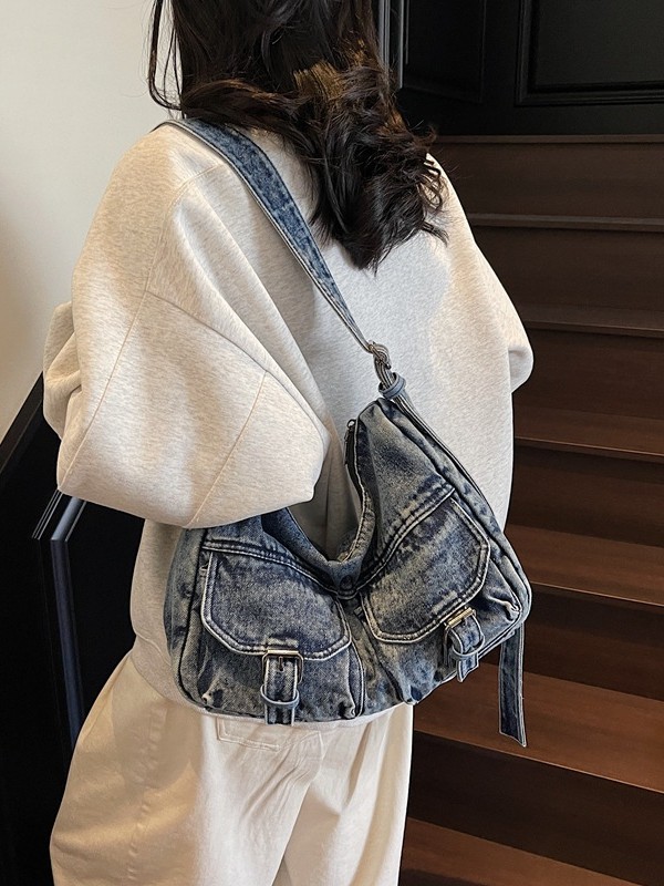 Bolsos de mezclilla de moda de moda retro para mujer Bolsos de hombro de alta calidad de nuevo estilo transfronterizo Bolsos bandolera de todo fósforo de nicho europeo y americano
