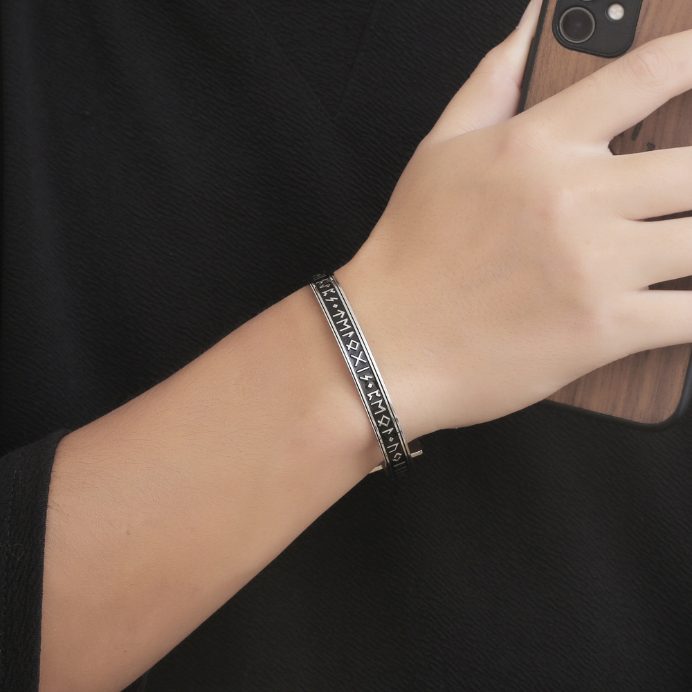 ŷ��ά��������ʿ��������C��³������ĸ�ֻ�CZ065