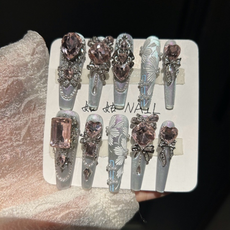 Embroidered Nail Art, Pure Handmade Wearable Nails, Hand-Painted Cat-Eye Nail Art, Luxurious and Elaborate Butterfly Design, High-End and Complexion-Enhancing Embroidered Nail Art, Pure Handmade Wearable Nails, Hand-Painted Cat-Eye Nail Art, Luxurious and Elaborate Butterfly Design, High-End and Complexion-Enhancing