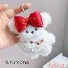 Кролик с клубничным нагрудником