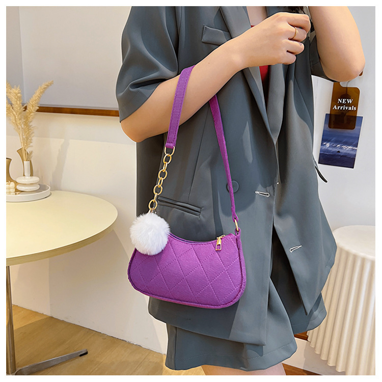 Leisure Women's Summer Fresh Trendy Underarm Temperament and Texture One Shoulder Fashionable Small Square Bag_voghion.com