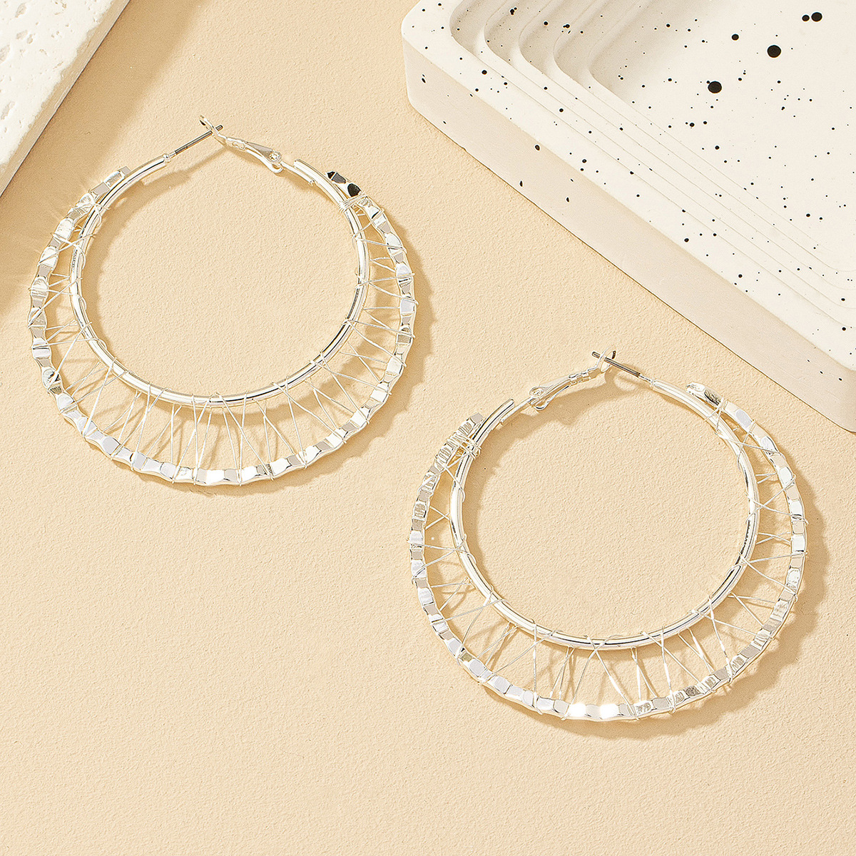 Holiday, Street Occasion 1 Pair Retro Modern Style Geometric Plating Alloy Earrings