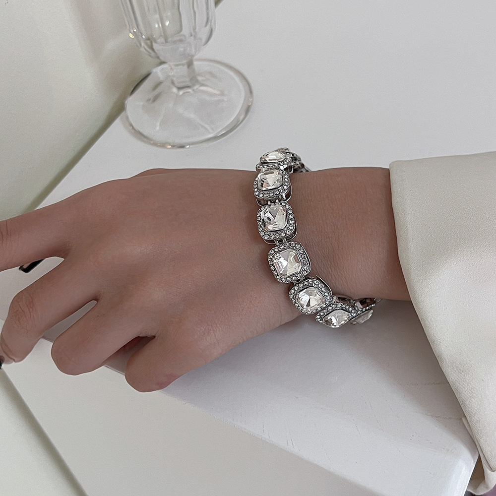 1 Piece Fashion Square Alloy Inlay Artificial Diamond Couple Unisex Bracelets