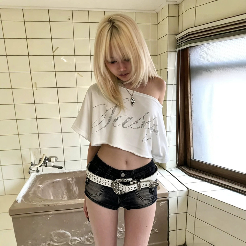 American street style sweet and cool retro letter rhinestone embellished off-shoulder T-shirt for women, short high-waisted crop top