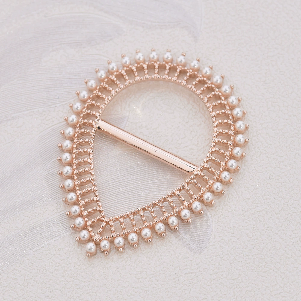 Universal fashionable high-end brooch, Korean style