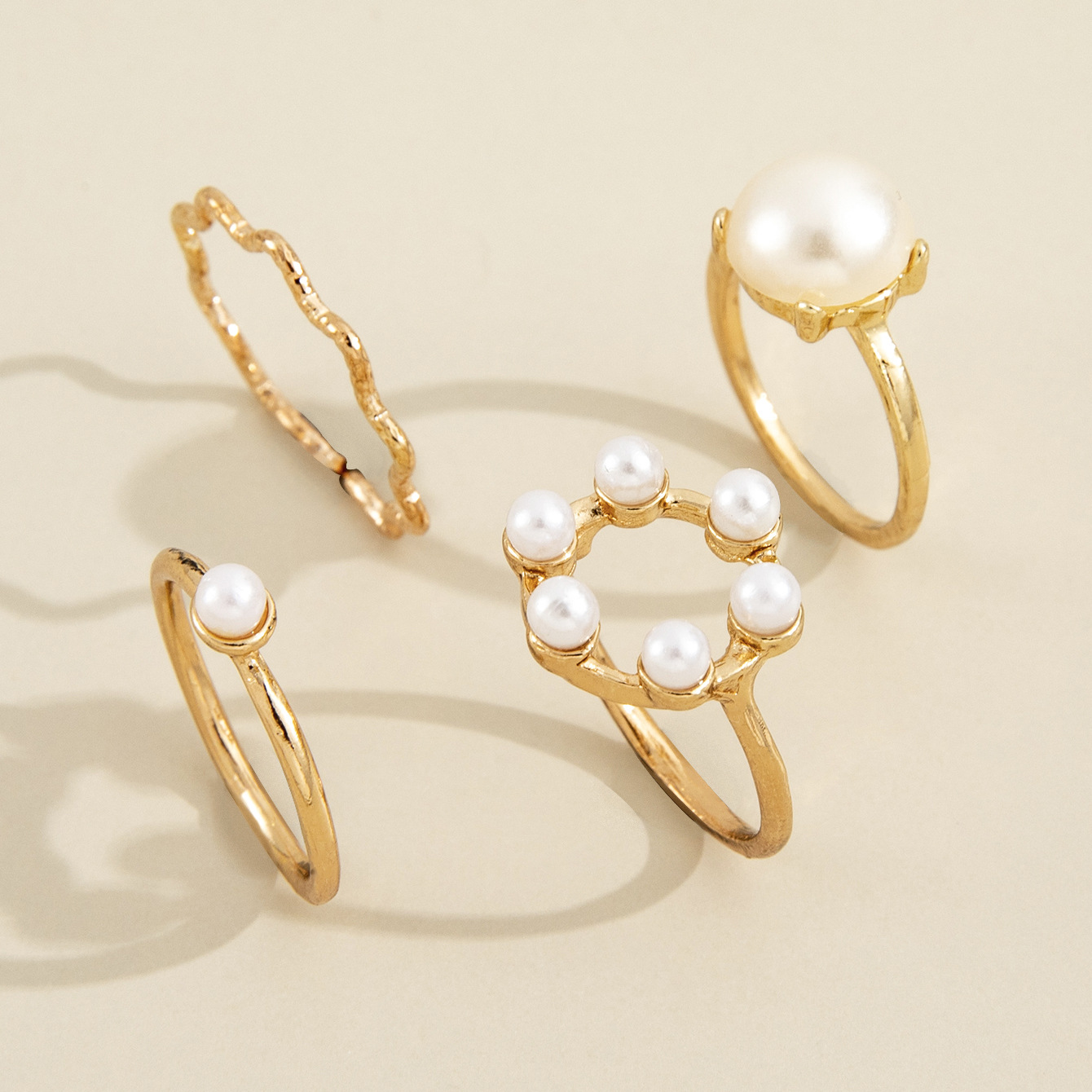 Europe And America Cross Border New Graceful And Fashionable Circle And Pearl Wave Simple Geometric Knuckle Ring Four-piece Set display picture 5