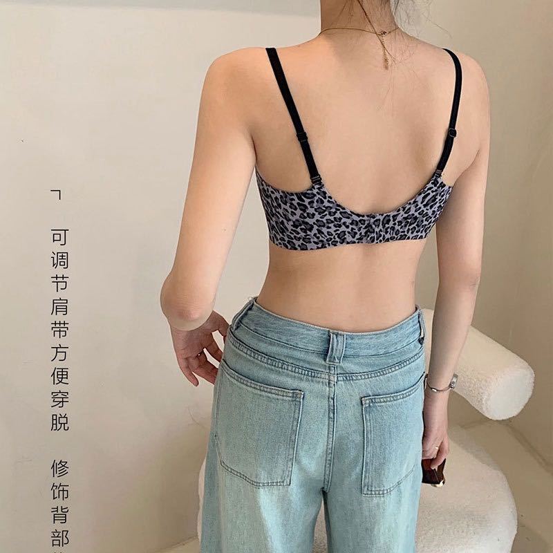 Ventas directas de fábrica comercio electrónico transfronterizo Sudeste de Asia Vietnam Tailandia damas burbujas encaje pecho pequeño recogido sujetador Tovin