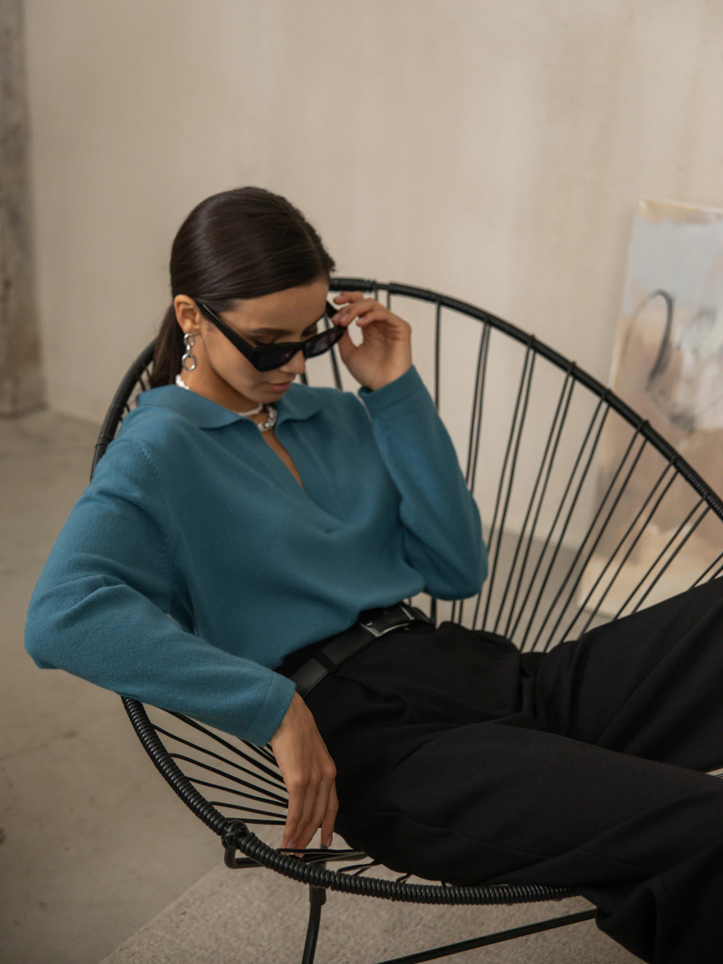 Suéter de cuello polo estilo europeo y americano, otoño-invierno 2025, suéter casual versátil de punto con cuello vuelto para mujer, disponible en Amazon. image 7