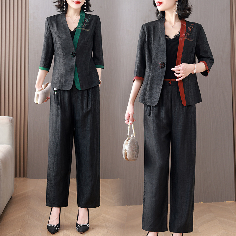 New Spring/Autumn/Summer Fashionable Middle-Aged Mother's Outfit: Silk New Chinese Retro Red Shirt and Wide-Leg Pants Two-Piece Set