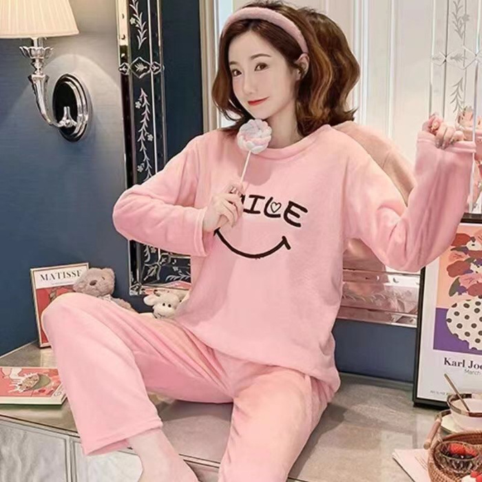 Otoño y invierno pijama de mujer punto pequeño conejo flanel engrosado dulce dibujos animados casuales manga larga cálida coral conjunto de terciopelo