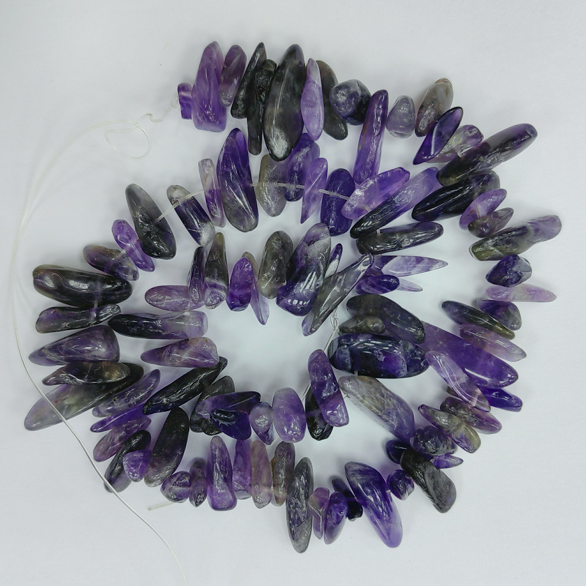 Piedra natural cristal natural piedra triturada sin forma tres o siete cabezas cuentas sueltas productos semiacabados joyas de bricolaje accesorios de cuentas al por mayor