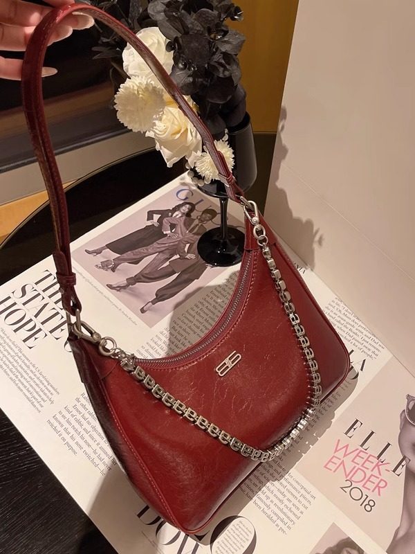 Genuine Leather French Underarm Bag For Women 2026 New Retro Crescent Bag Stylish Chain Casual Versatile Crossbody Bag - Thumbnail 6