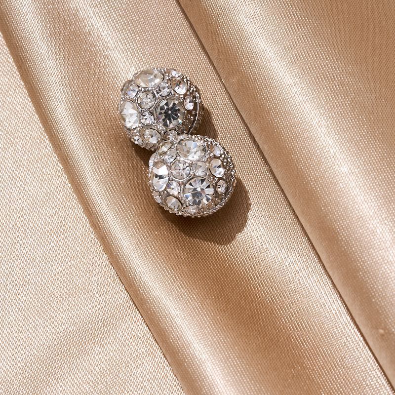 No hay agujeros de orejas de diamante magnetic orejas de absorción de orejas de mujer humedad pendientes de orejas de hueso frescas dulces dibujos animados explosiones