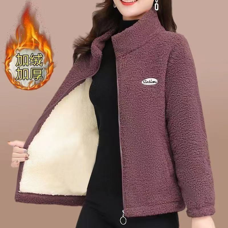 New Winter Velvet Thickeneded Cotton Outwear for Women, Loose Large Size, Middle-Aged Mother's Outwear, Casual Granular Velvet Warm Top New Winter Velvet Thickeneded Cotton Outwear for Women, Loose Large Size, Middle-Aged Mother's Outwear, Casual Granular Velvet Warm Top