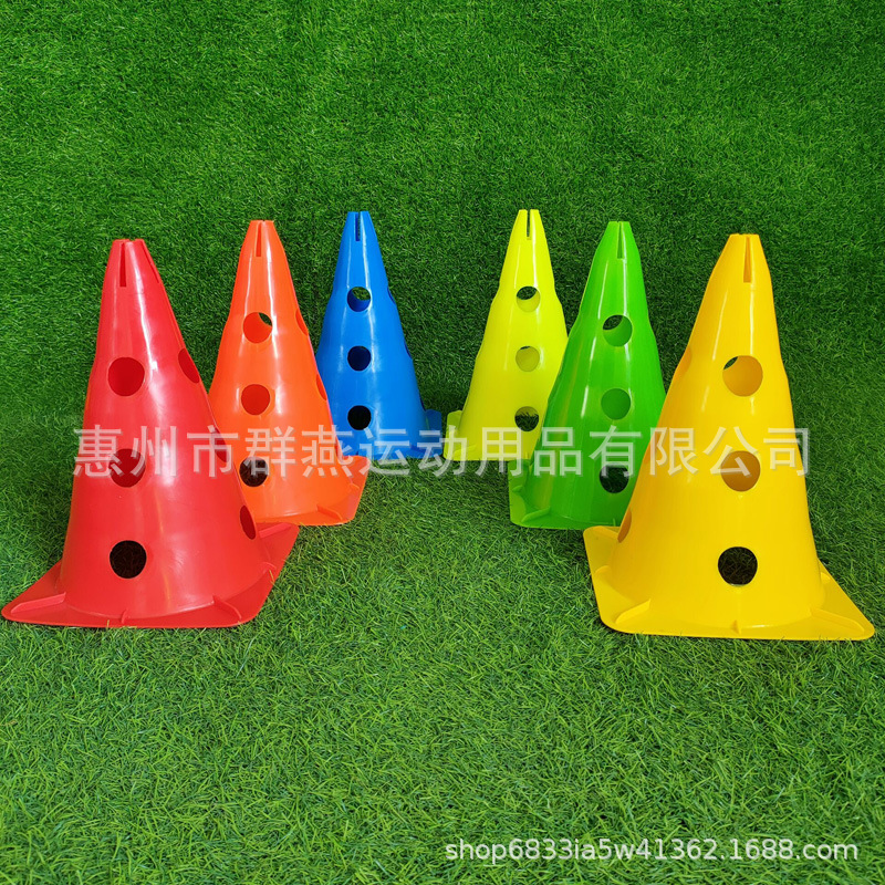 구멍이있는 30cm 평방 바닥 축구 콘