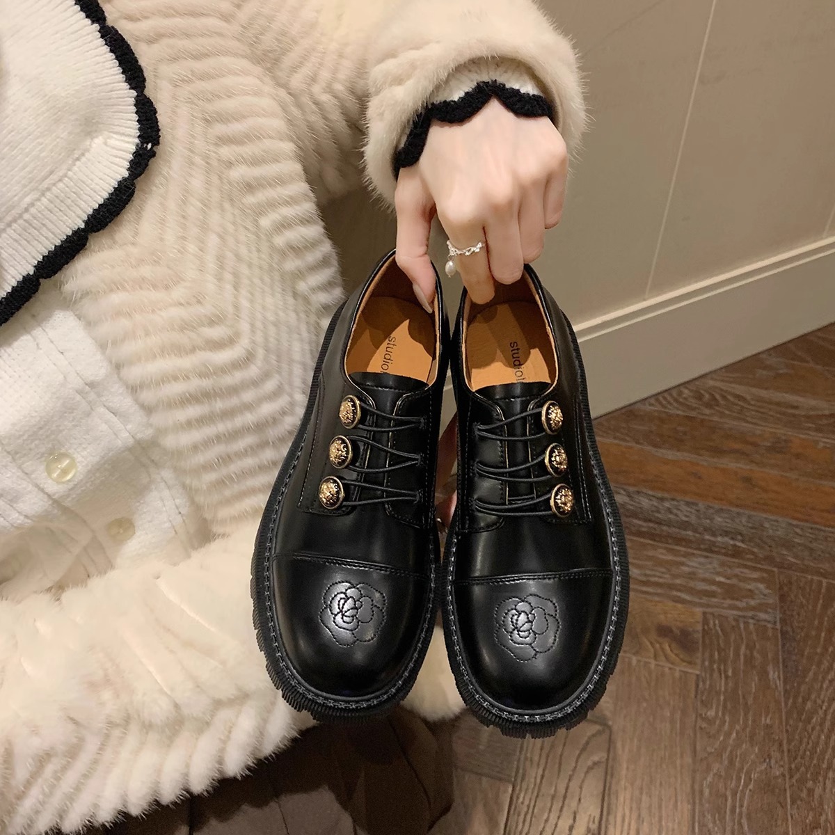 Grava madre studiolee Hepburn estilo retrógrado zapatos de soleas gruesas bordados de tacón grueso Lefour zapatos de cuero de mujer primavera y otoño