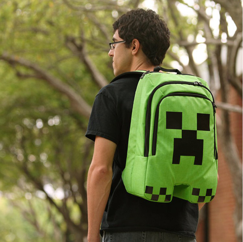 My world around the crawler schoolbag coolie afraid of JJ strange backpack tags complete a large number of in stock wholesale