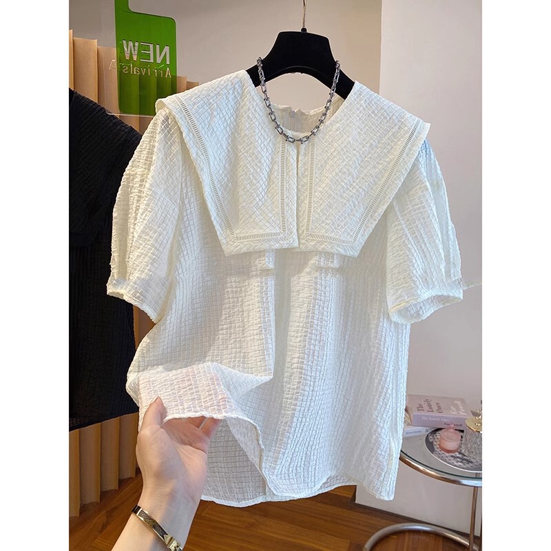 French-Style Waffle Texture Shirt with Gentle Puff Sleeves, Lightweight and Comfortable Summer Blouse with a Large Design Feel for Women