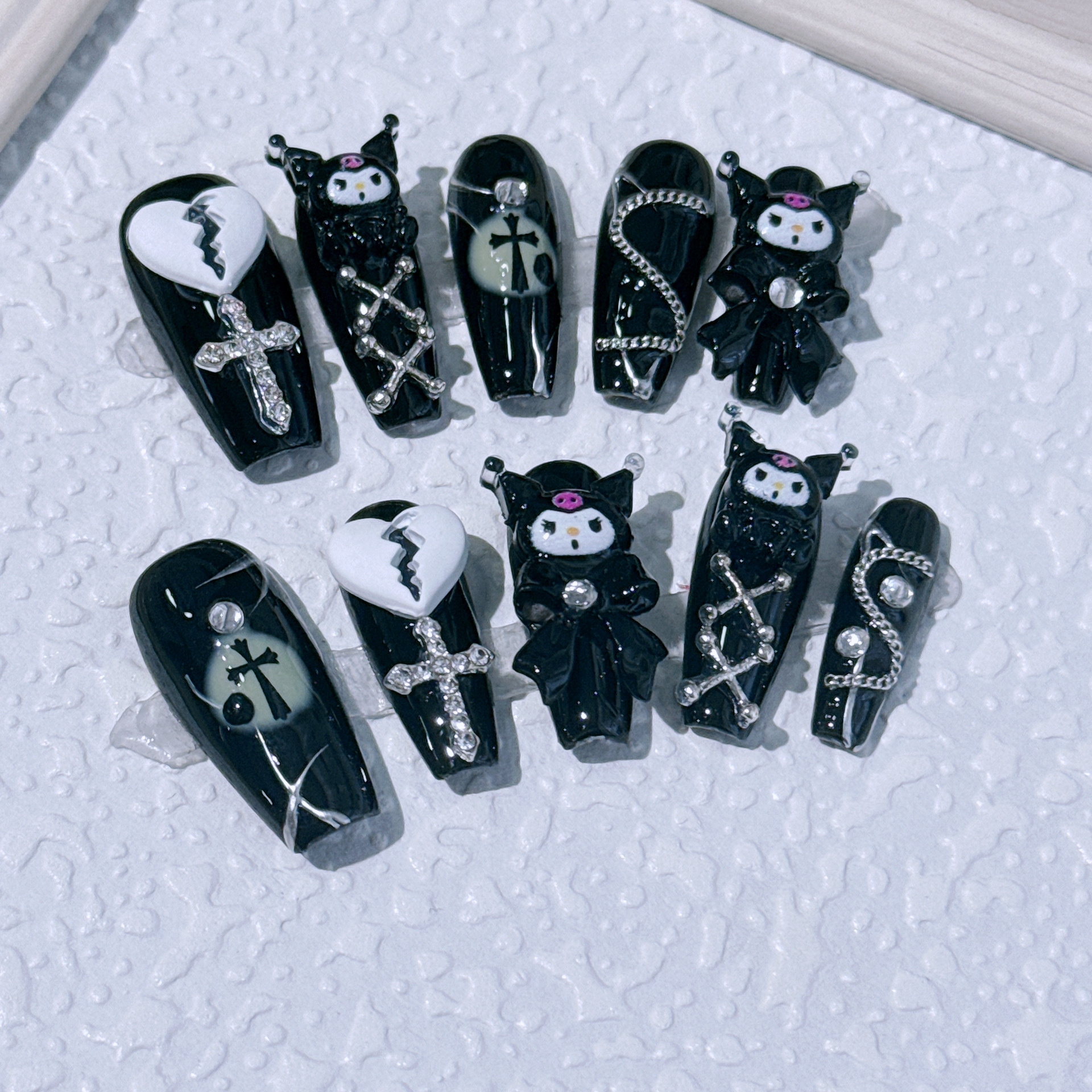 Miss Meow hecho a mano manicura heartbreak coolomi Shibuya chica caliente y2g manicura acabado parche