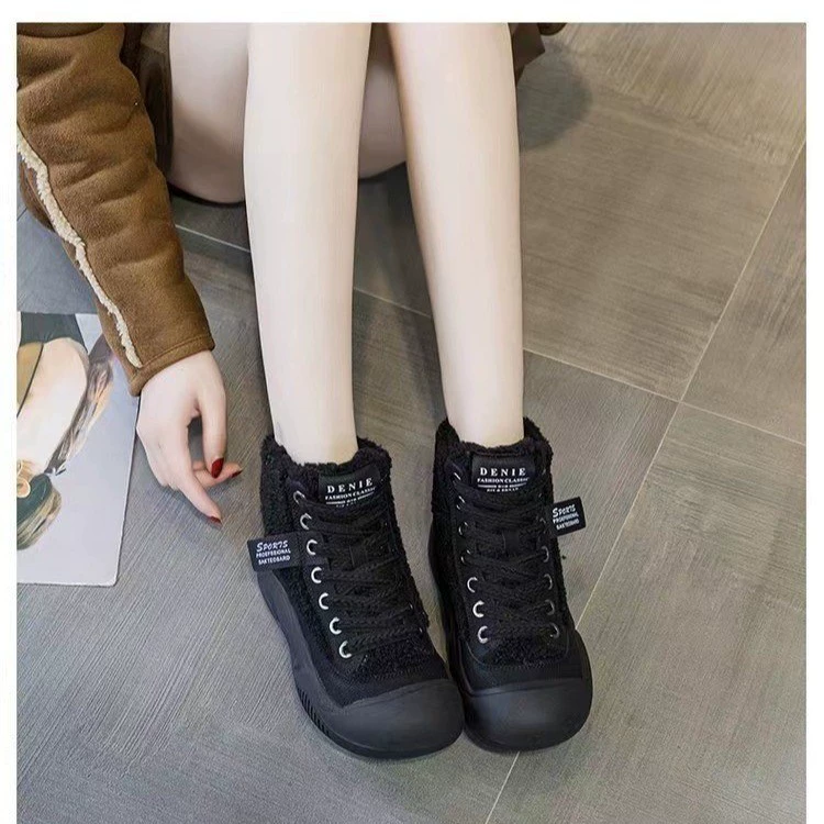 Увеличенные зимние сапоги на флисовой подкладке женские 2023 осень и зима Новые теплые ботинки Martin на толстой подошве, хлопковая обувь