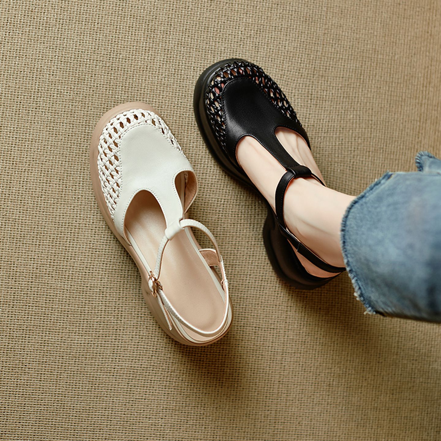 Sandal nữ quai chữ T đế xốp dày phong cách La Mã — đen