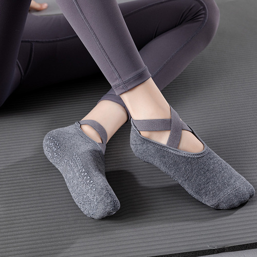 Yoga socks professional non-slip women's dance beginner five-finger socks combed cotton sweat-absorbent thin sports socks trampoline socks