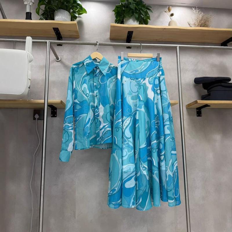 European and American Summer New Women's Clothing, Casual and Elegant, Simple Printed Long-Sleeved Shirt and Large Hem Skirt Set European and American Summer New Women's Clothing, Casual and Elegant, Simple Printed Long-Sleeved Shirt and Large Hem Skirt Set