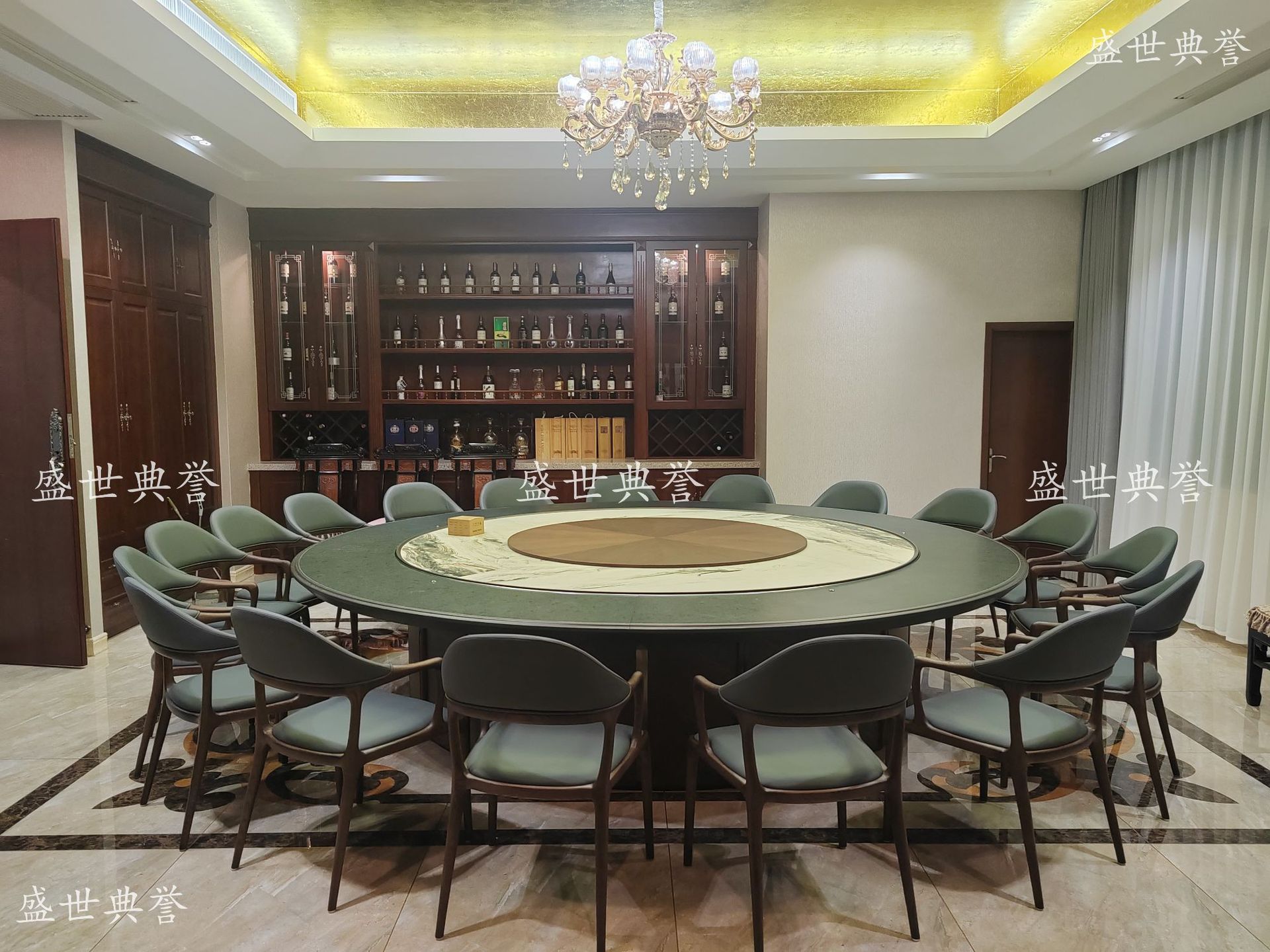Taizhou hotel and catering furniture manufacturer direct sales: New electric dining tables for seafood restaurants, high-end solid wood round tables for clubs pic 16