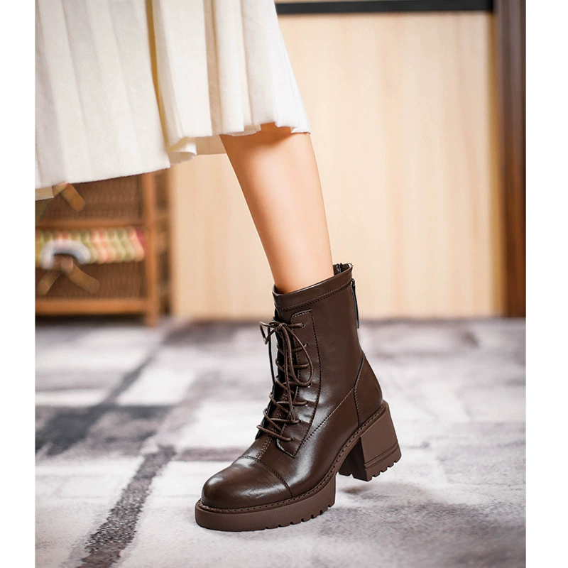 Женские короткие сапоги на массивном каблуке и толстой подошве, в британском стиле, новые ретро-коричневые ботинки Мартин 2025 года, на шнуровке, на высоком каблуке, весенне-осенние.