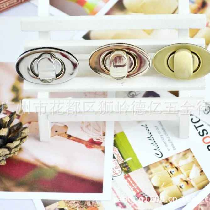 厂家供应箱包拧锁转锁椭圆锁等五金配件，价钱优惠，质量保证