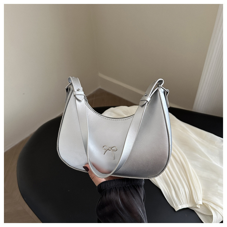 450g Weight Nylon Lining Material Zipper Closure Type Single Shoulder Strap Strap Type Shoulder Bag Bags Type Daily Occasion Pu Leather Material Solid Color, Bow Knot Pattern All Seasons Season Women's Gender Sewing Thread Design Streetwear Style Square Shape Large Size Women's Large Pu Leather Solid Color Bow Knot Streetwear Square Zipper Shoulder Bag 18