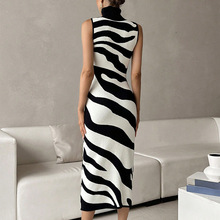 无袖背心条纹修身包臀显瘦性感毛衣Sleeveless vest sexy dress