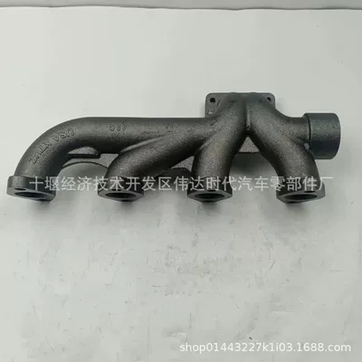 Exhaust Manifold – Exhaust manifold