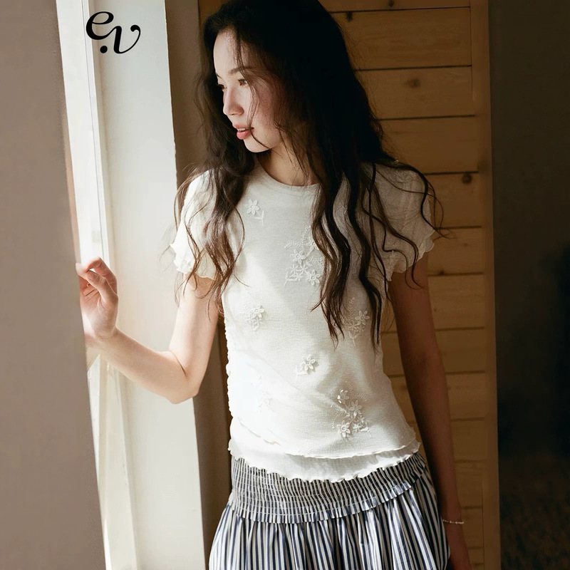 Even Vintage | Tencel-linen blend vintage round-neck lace three-dimensional floral two-piece top T-shirt Even Vintage | Tencel-linen blend vintage round-neck lace three-dimensional floral two-piece top T-shirt