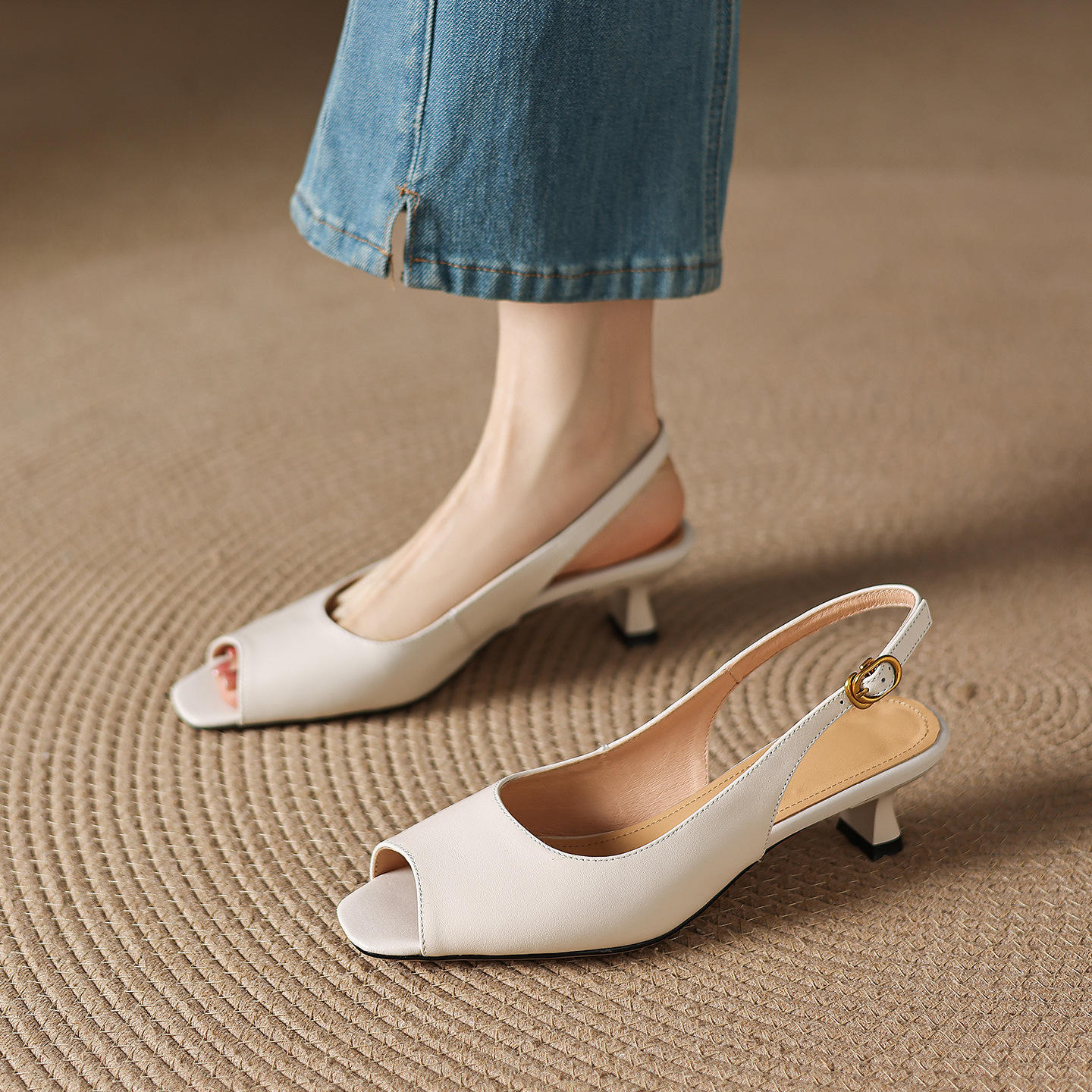 Sandal peep toe nữ gót vuông phong cách Hàn Quốc, quai ngang đơn giản, cỡ 34–42 — đen