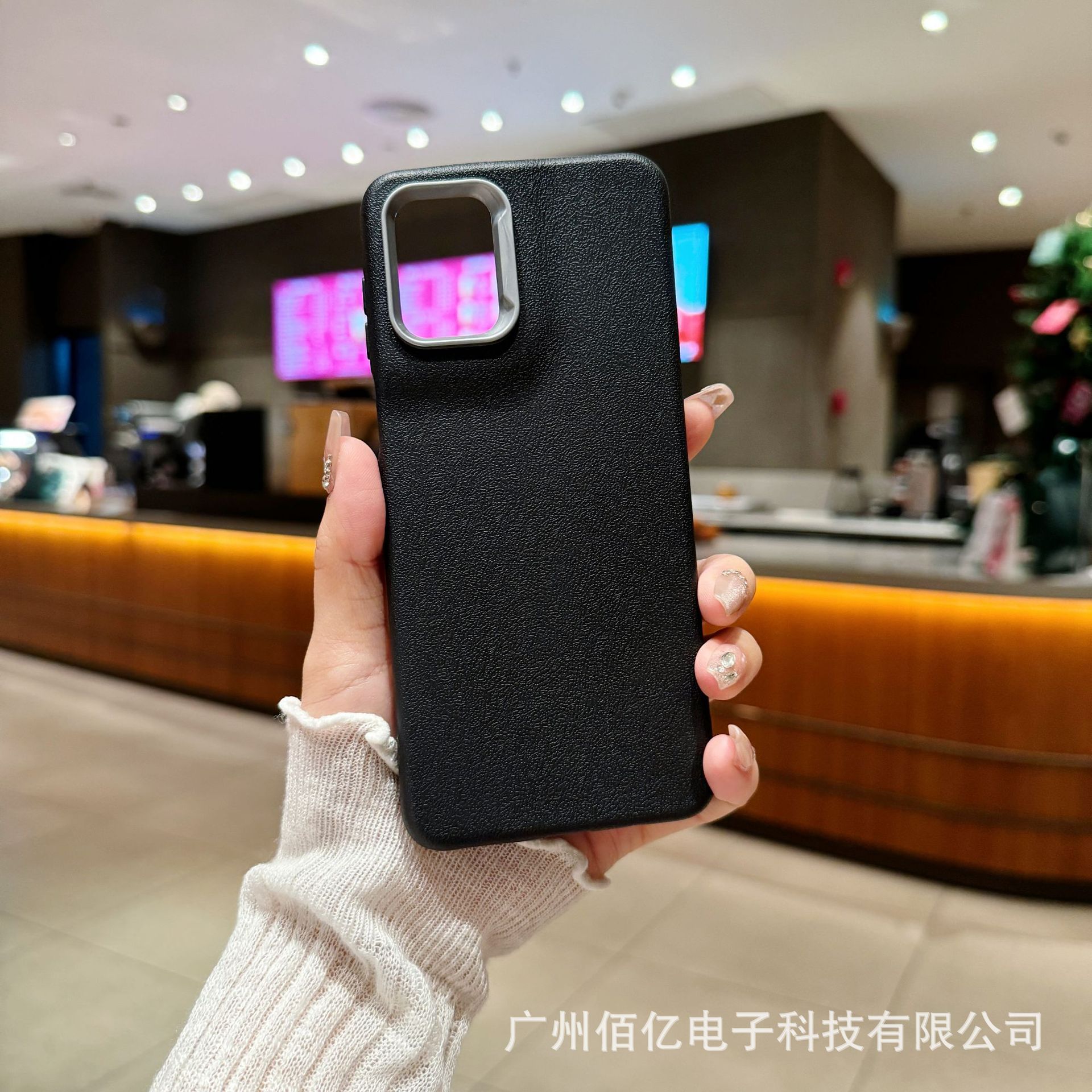 Funda de teléfono de TPU con textura de cuero liso, adecuada para Motorola G55, funda de teléfono suave con orificio grande para comercio exterior europeo y americano, antihuellas.