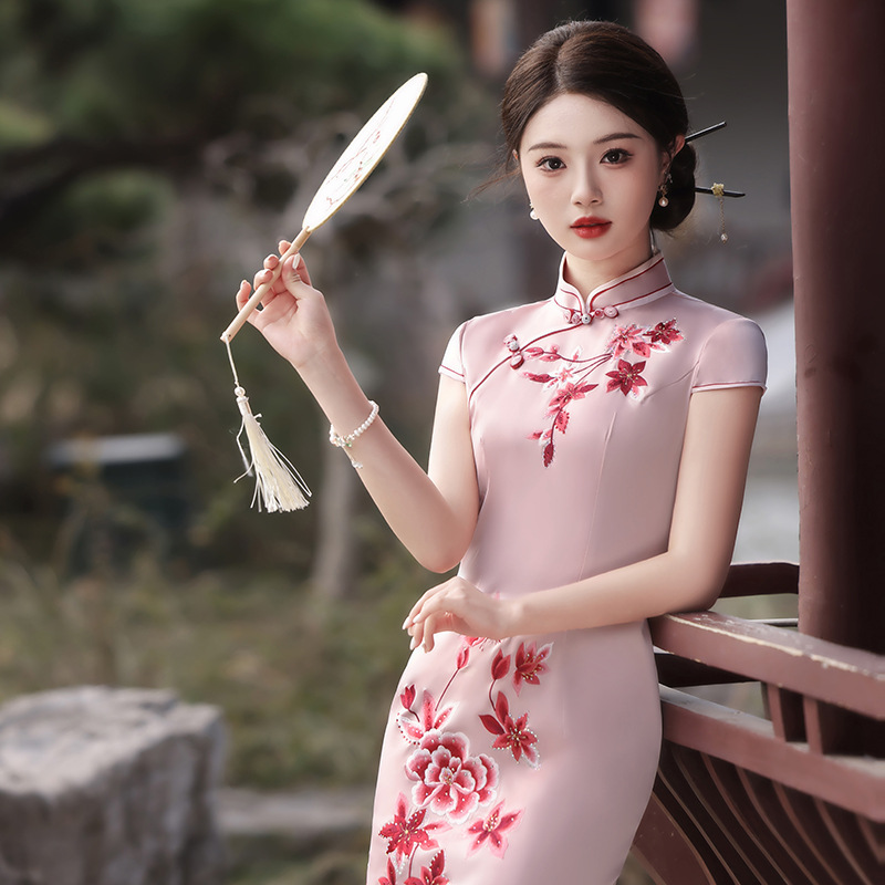 Long summer fashionable elegant cheongsam