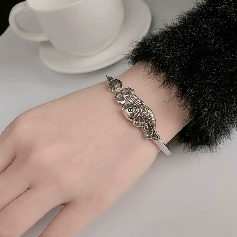 Стильная ретро женская браслет, аксессуар, простой и элегантный дизайн