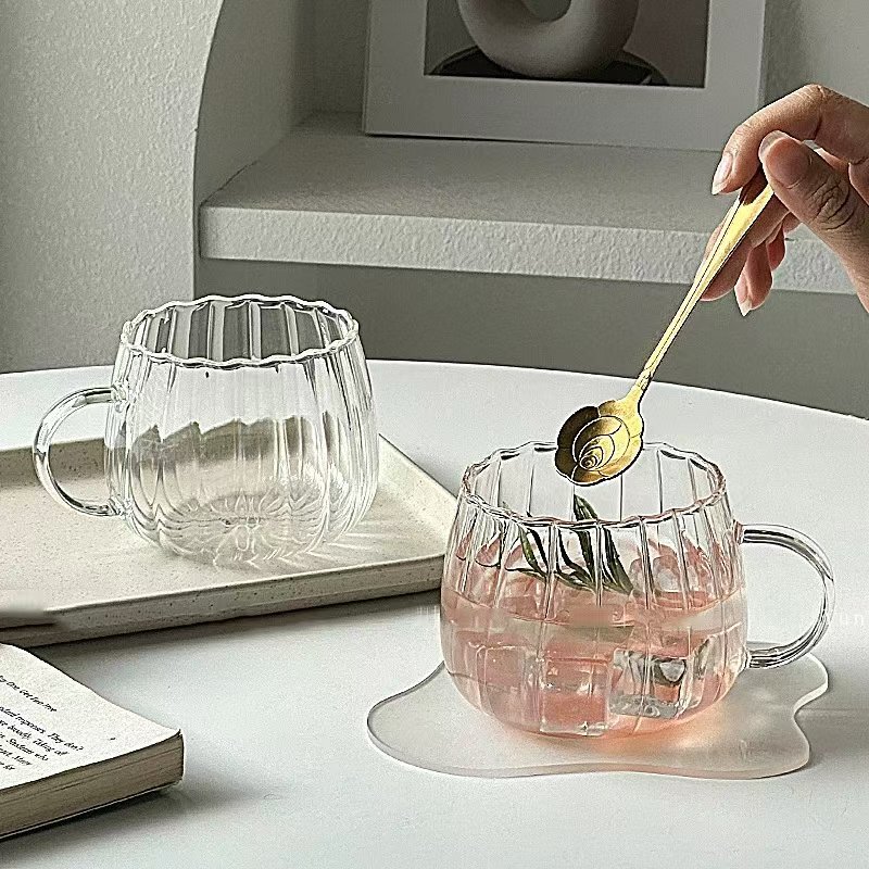 花びら縦縞ガラスカップ 耐熱性 高品質 コーヒーカップ ミルクカップ|undefined