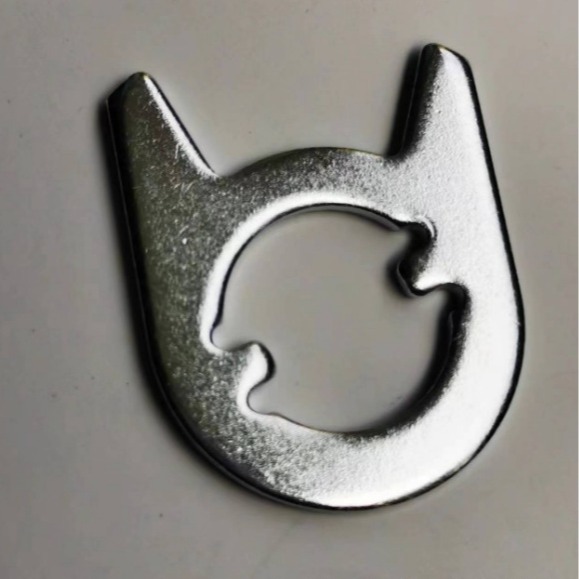 工厂直供各种各样锁具限位片.弹簧五金件.方条销，执手头螺丝保险