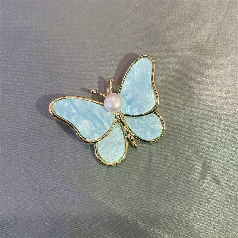 Sweet Butterfly Alloy Artificial Pearls Women's Brooches display picture 4
