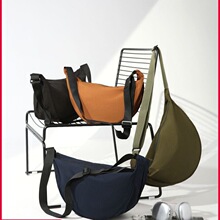 �Նξ����߽֕r����Ů��H������̖��ĥ��ܛ��Ӱ�б����μ��