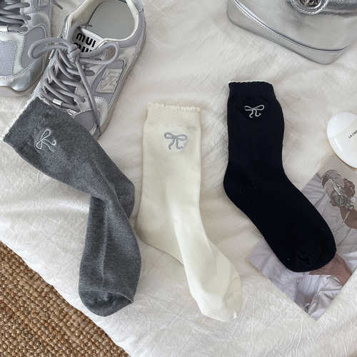 精梳棉泡泡口银丝蝴蝶结女夏季百搭刺绣中筒袜吸汗堆堆袜灰色袜子