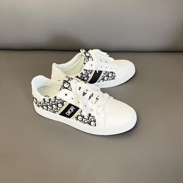 Autumn universal two-tone casual sneakers for leisure