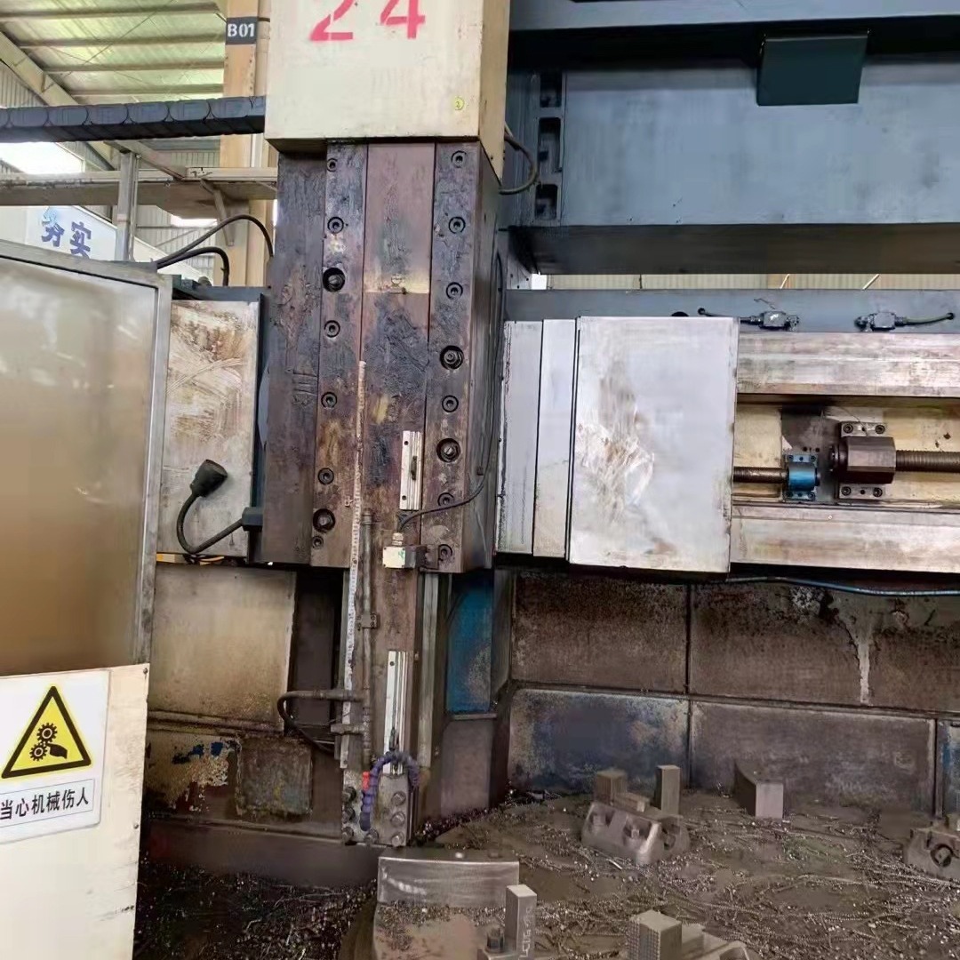 埃马克高速数控倒立车、车削直径160mm，中心间距112mm